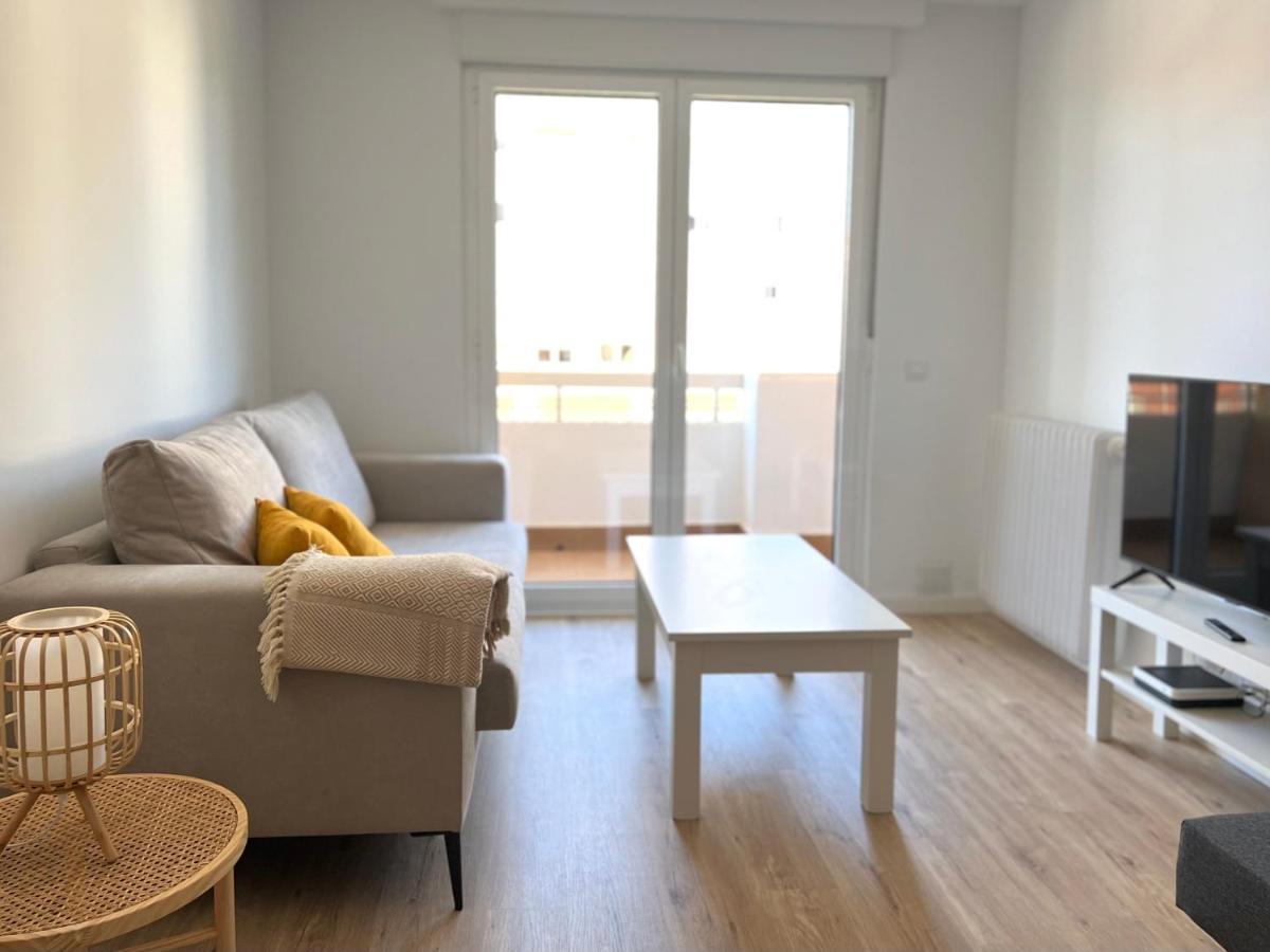 Housing Leon Ana Mogas Con Garaje Apartment Ngoại thất bức ảnh